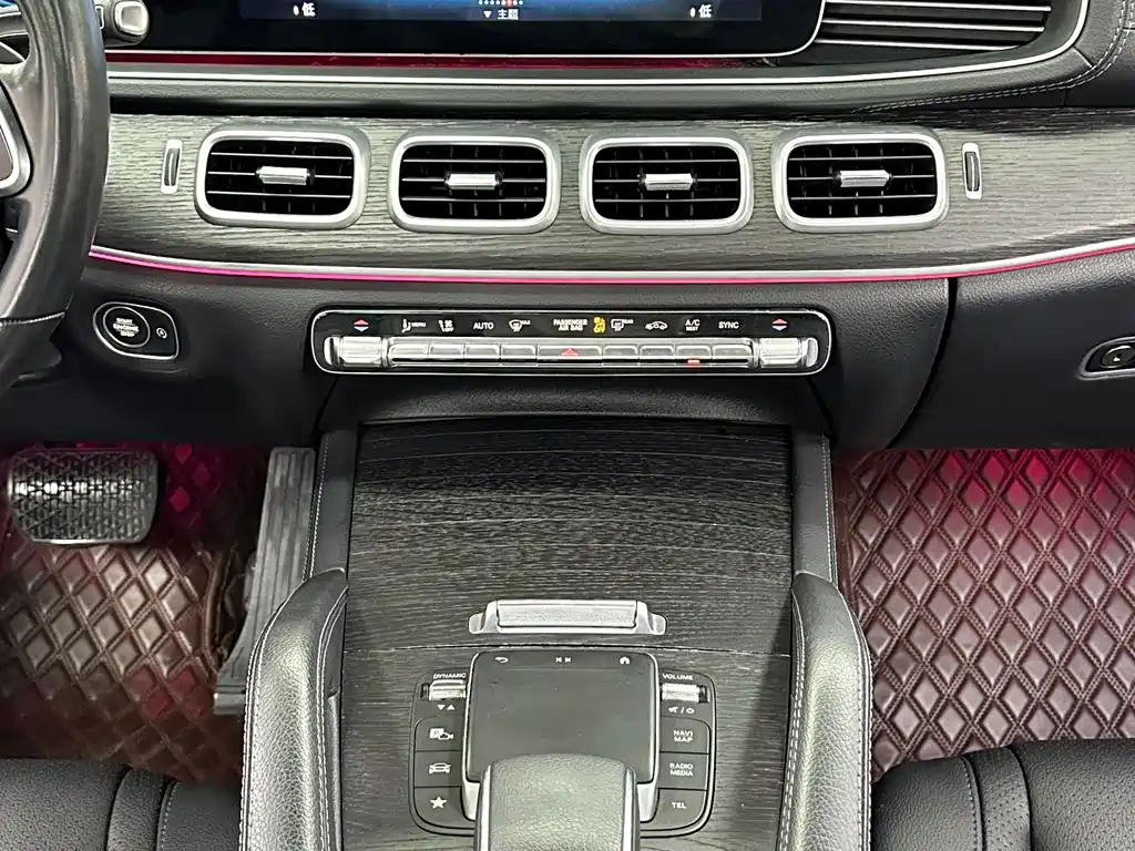 Mercedes-Benz GLS — миниатюра 16