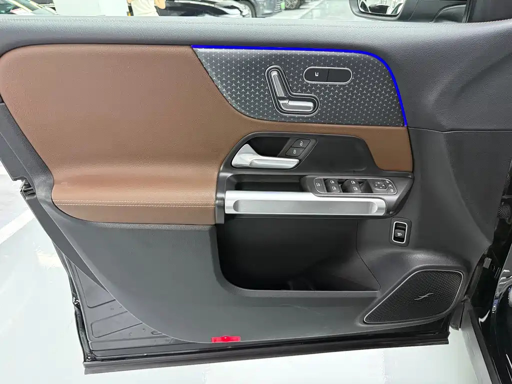 Mercedes-Benz EQB — миниатюра 6