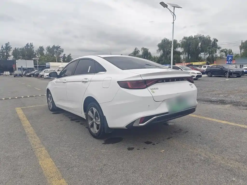 Geely L HiP — миниатюра 6