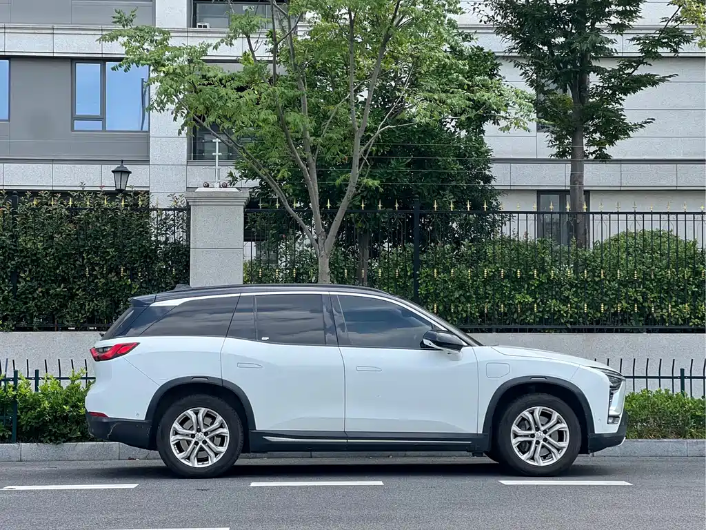 NIO ES8 — миниатюра 8