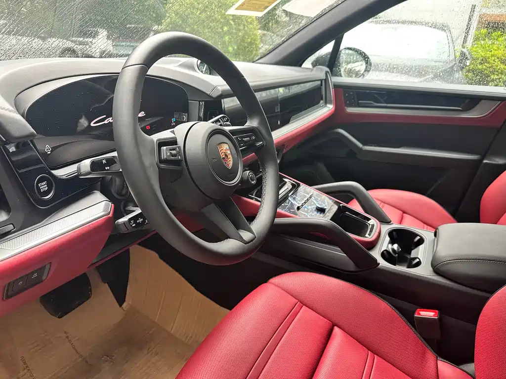 Porsche Cayenne — миниатюра 7