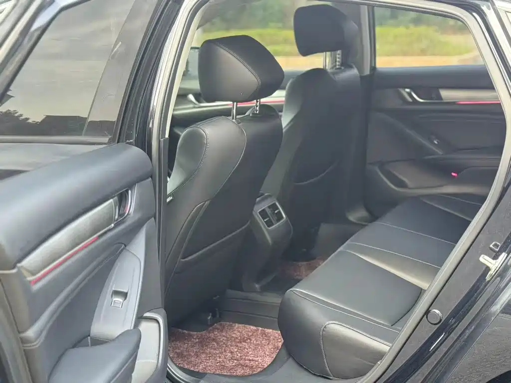 Honda Accord — миниатюра 6