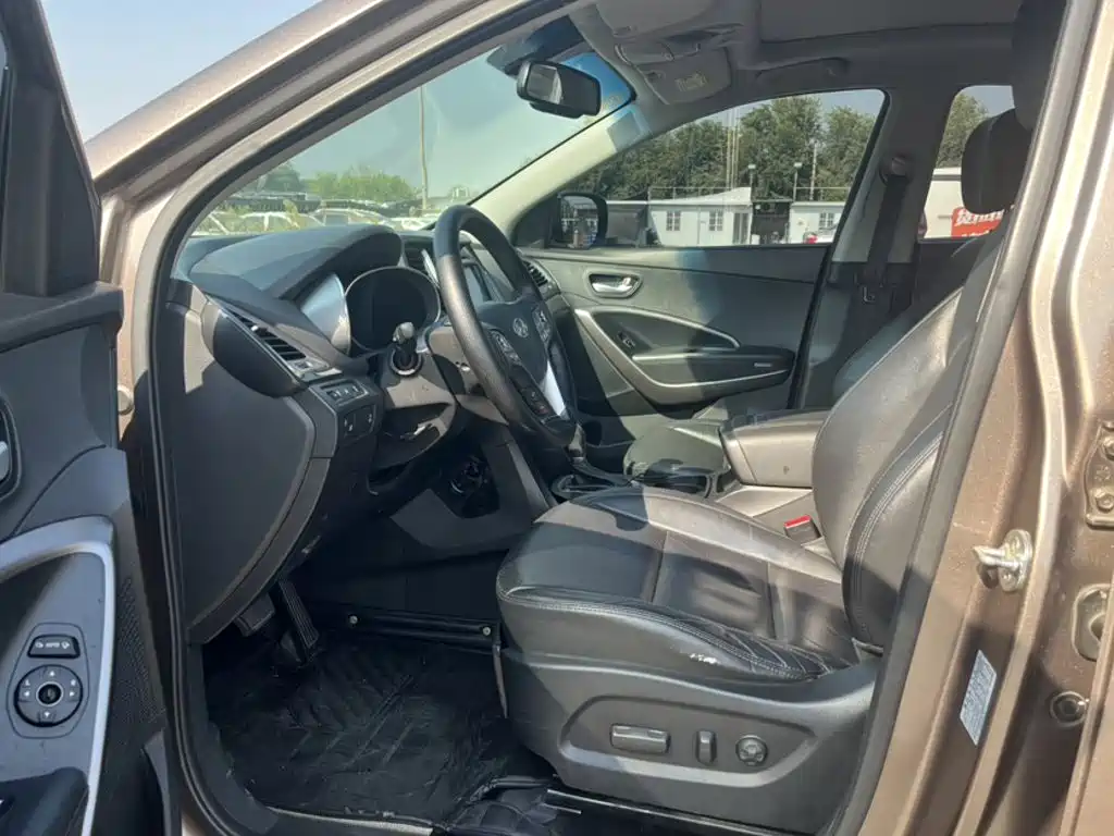 Hyundai Santa Fe — миниатюра 15