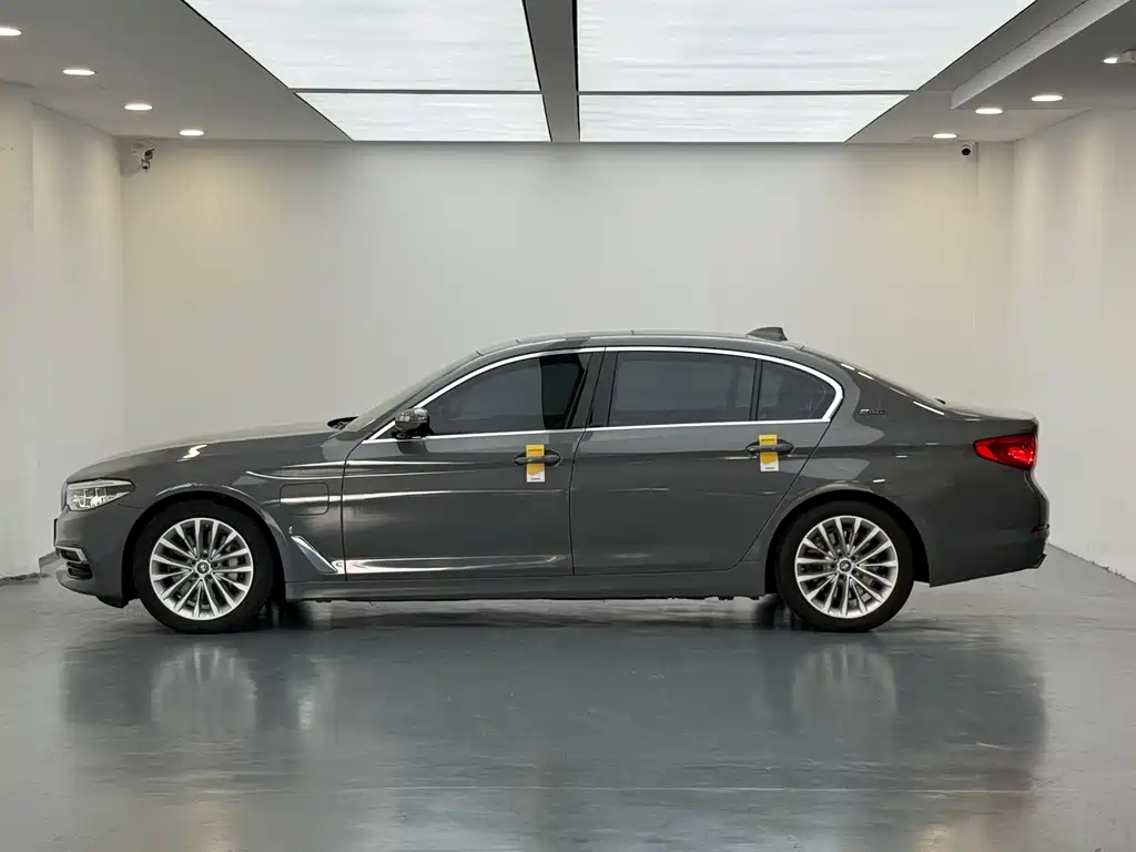 BMW 5 SERIES NEW ENERGY