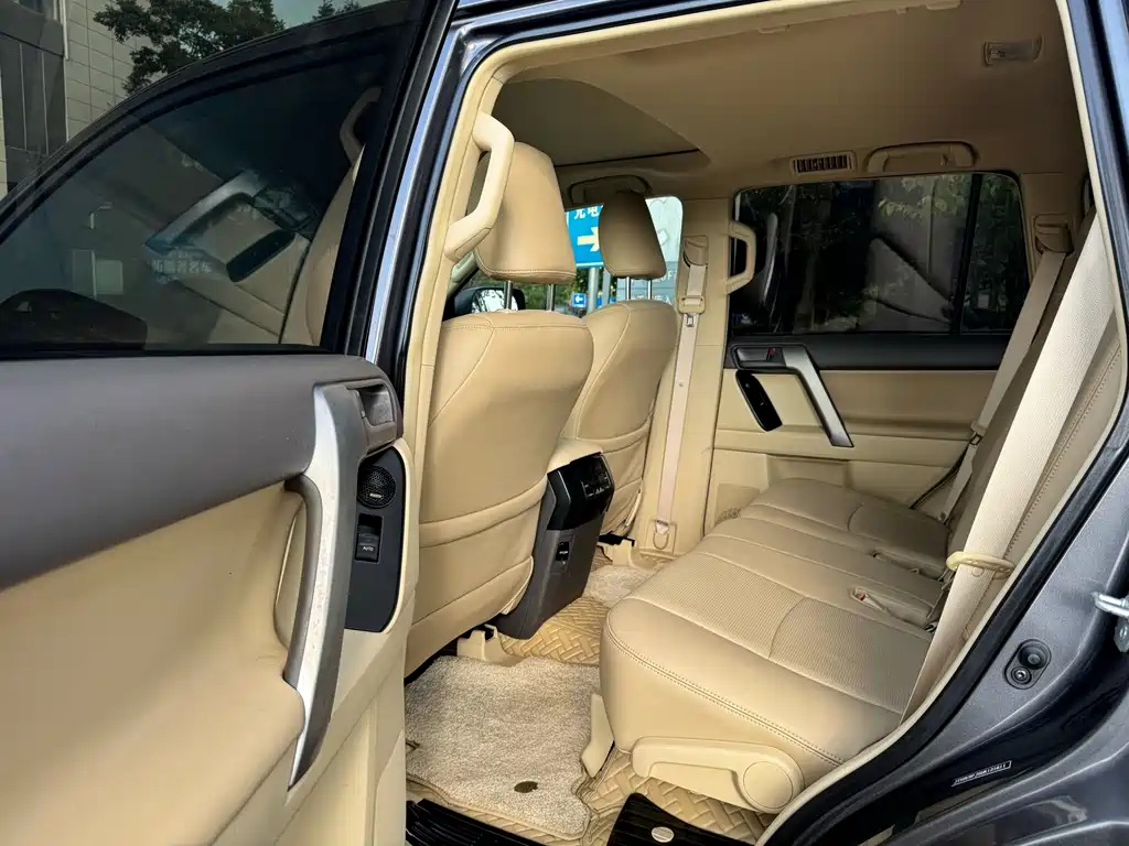Toyota Prado (Import) — миниатюра 5