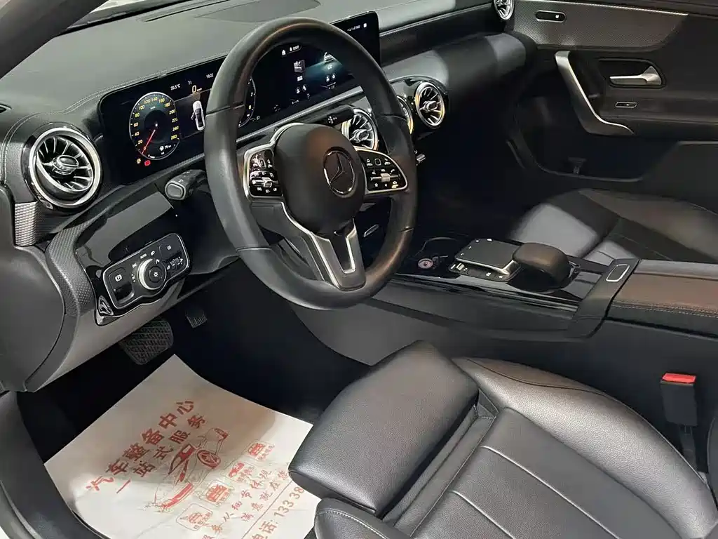 Mercedes-Benz A-Class — миниатюра 6