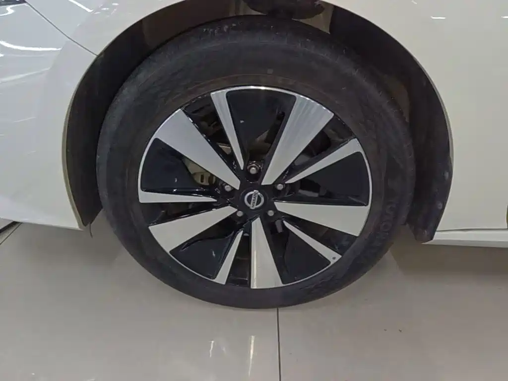 Nissan Teana — миниатюра 23