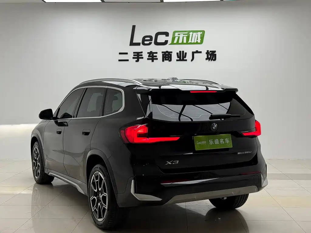 BMW X1 2025 sDrive25Li X