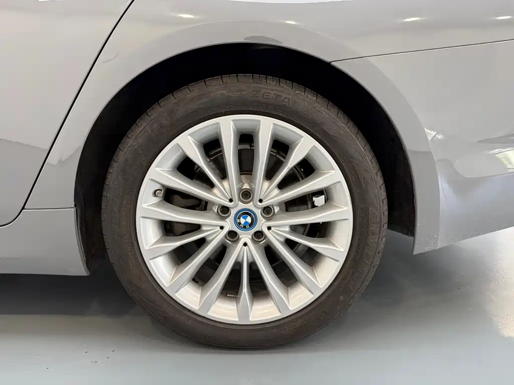 BMW 5 SERIES NEW ENERGY