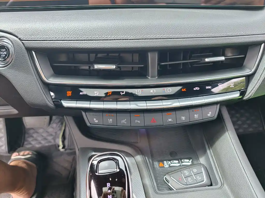 Cadillac CT5 — миниатюра 29