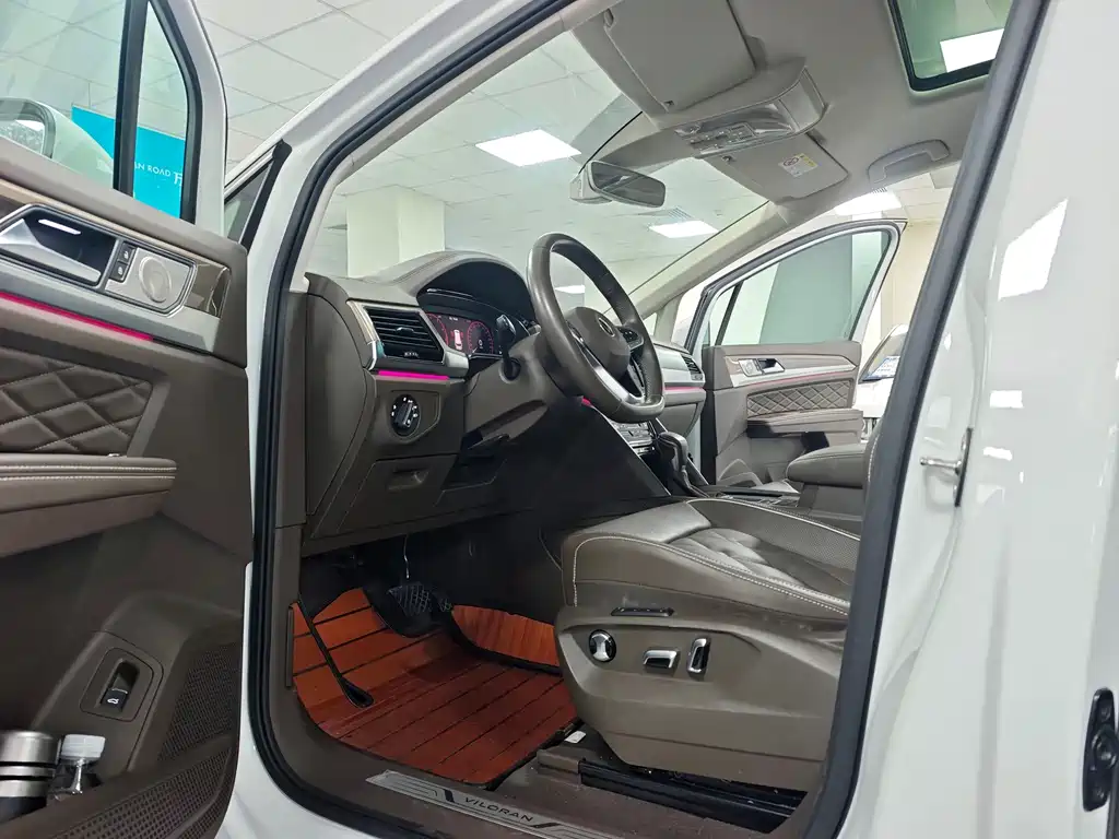 Volkswagen Viloran — миниатюра 4
