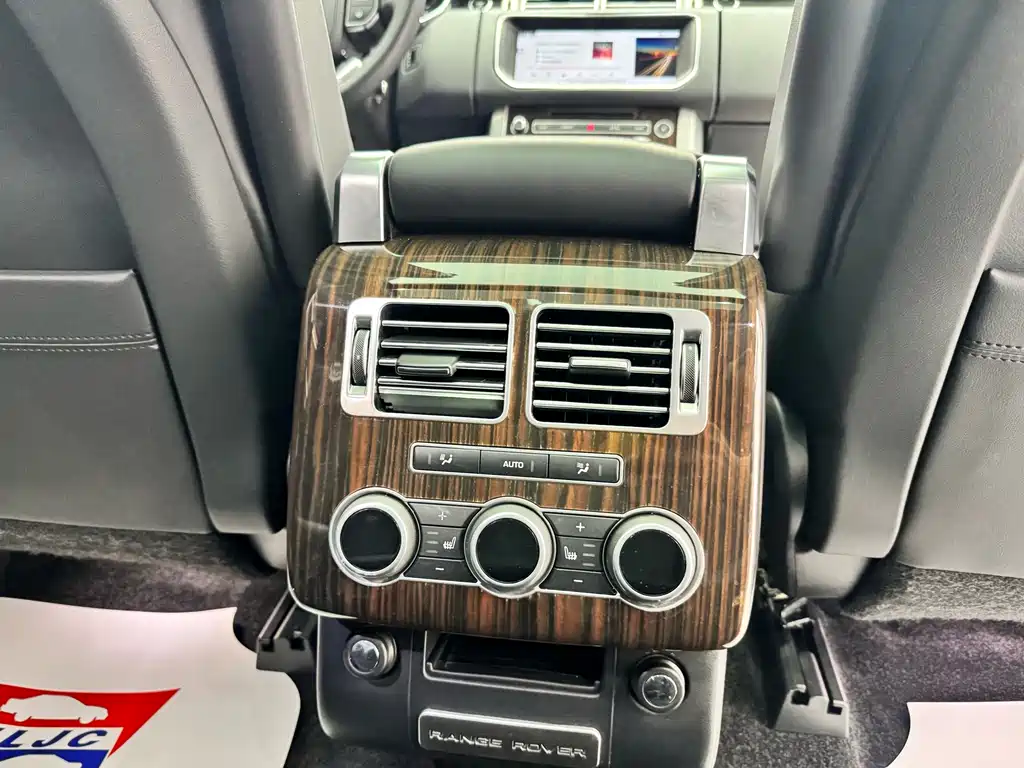 Land Rover Range Rover — миниатюра 19