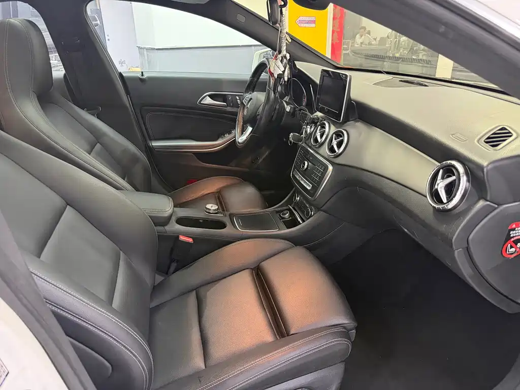 Mercedes-Benz CLA (Import) — миниатюра 11