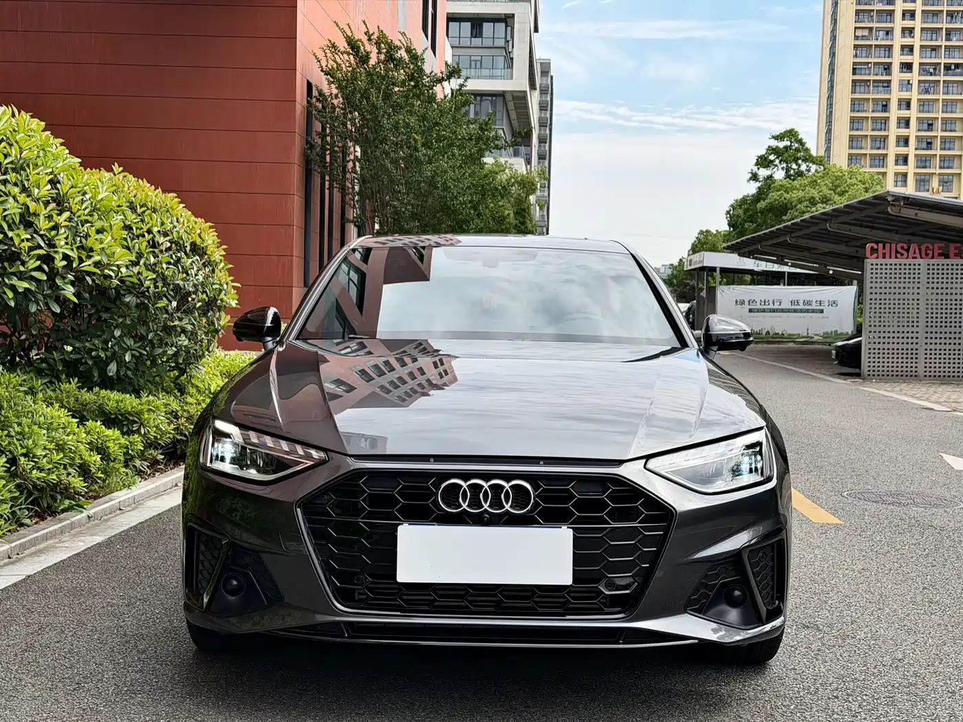 Audi A4L id 4622637 из Китая 13