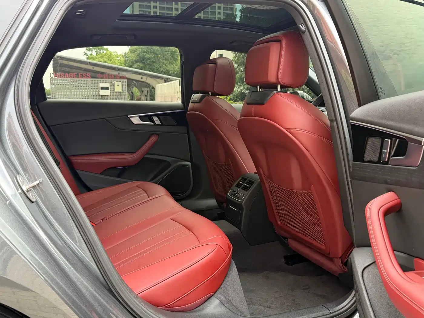 Audi A4L id 4622637 из Китая 12