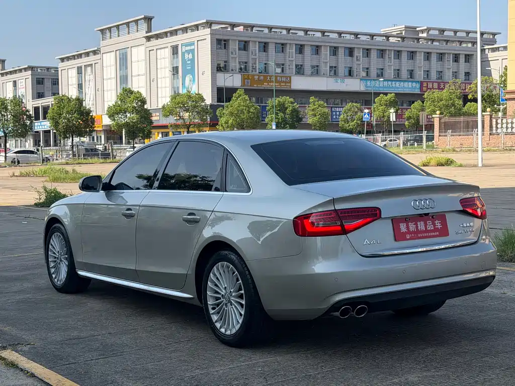 Audi A4L — миниатюра 5