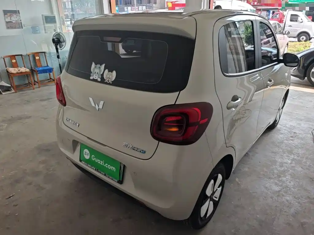 Wuling MINIEV — миниатюра 7