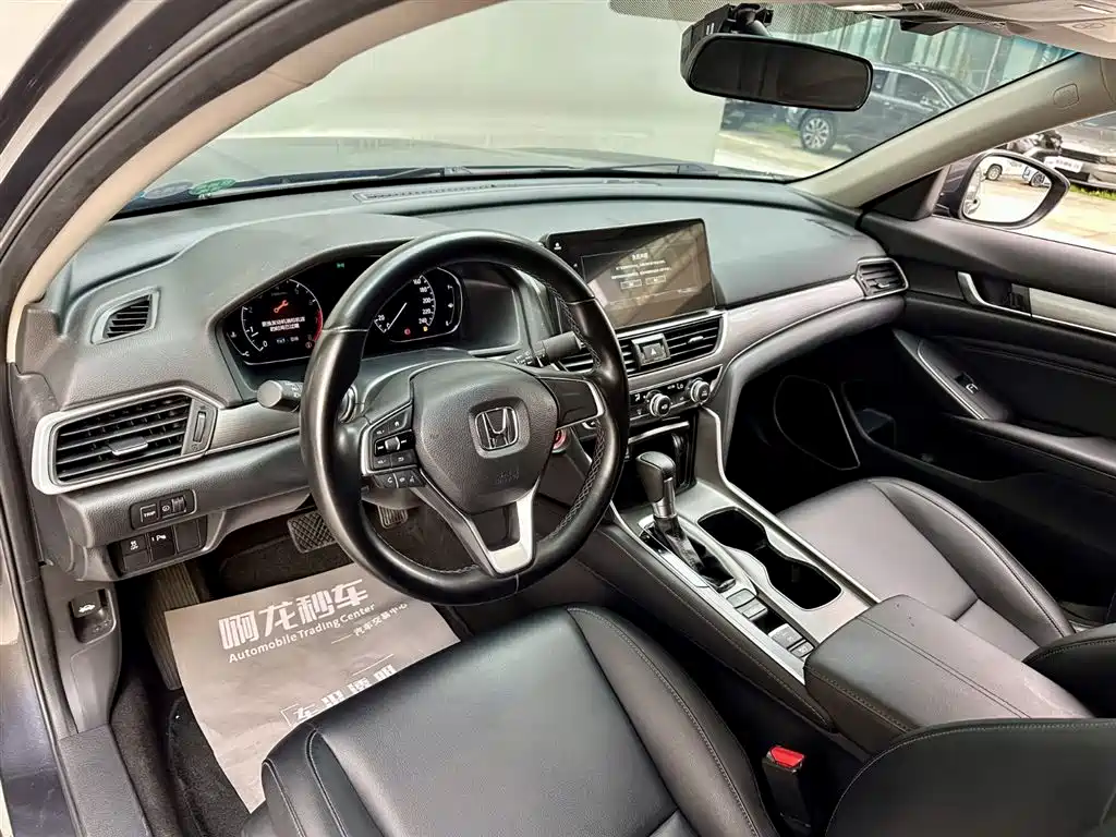 Honda Accord 2022 260TURBO Luxury