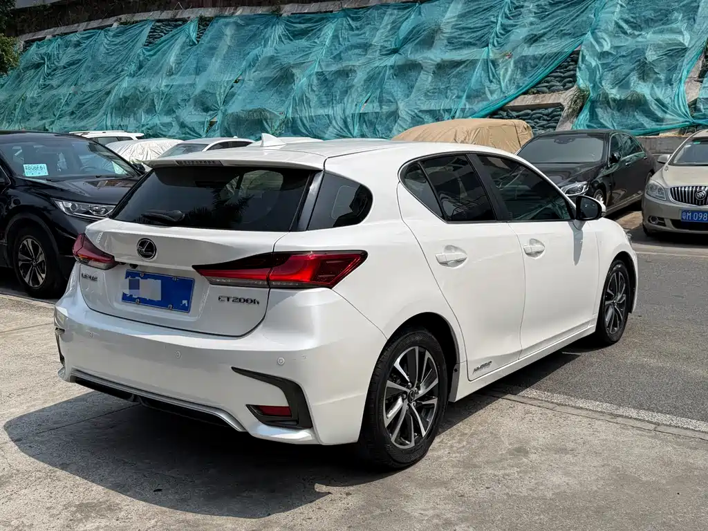 LEXUS CT