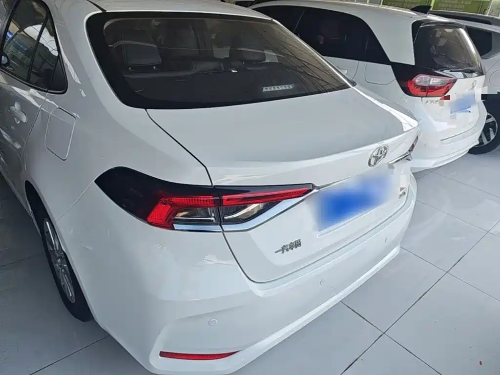 Toyota Corolla — миниатюра 6