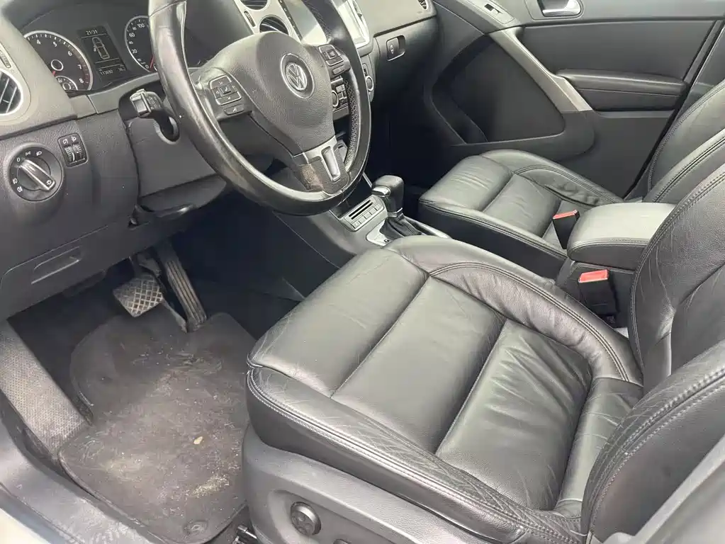 Volkswagen Tiguan 2013 2.0TSI AT Luxury
