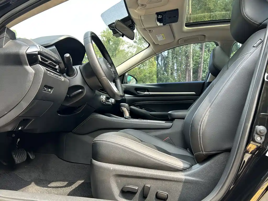 Nissan Teana — миниатюра 10
