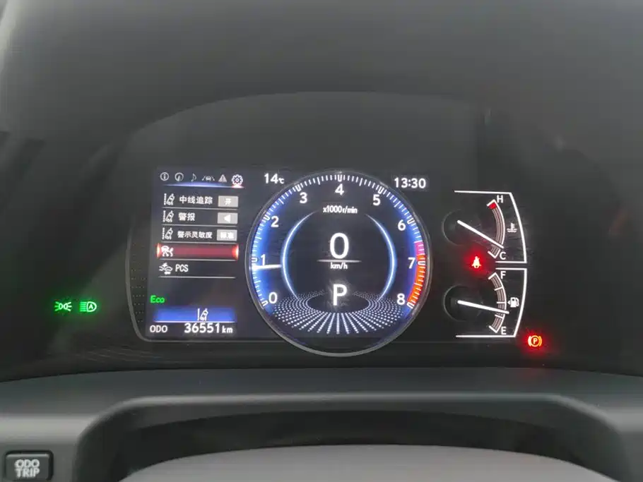 Lexus ES — миниатюра 14