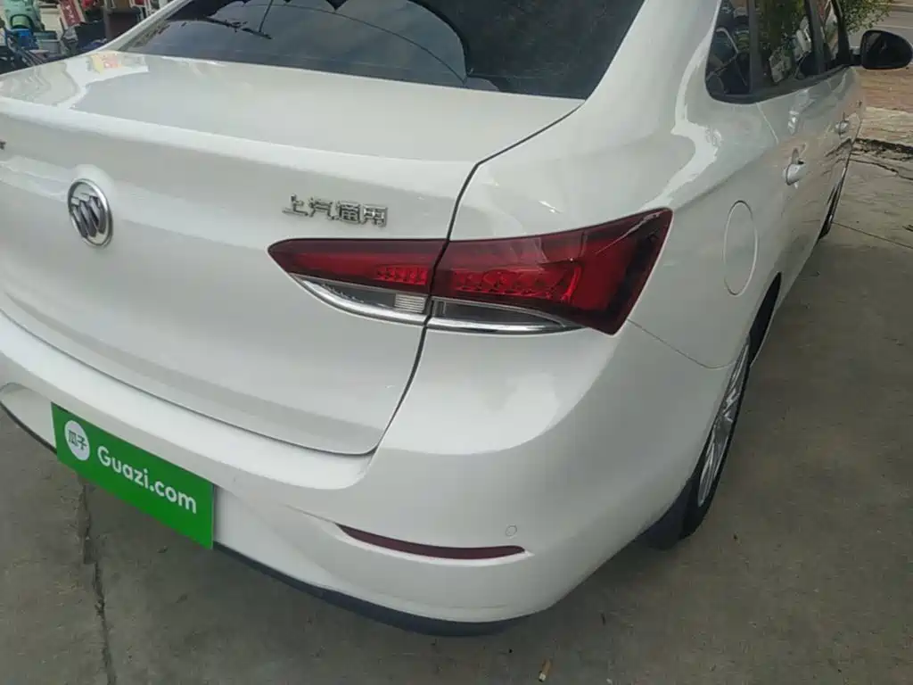 Buick Excelle — миниатюра 8