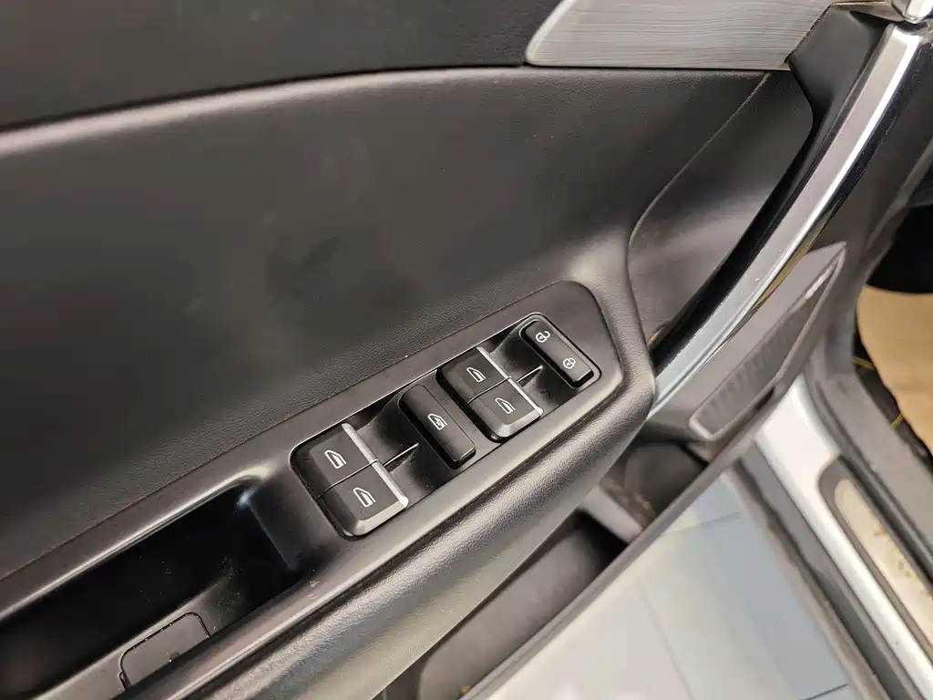 GEELY AUTOMOBILE BOYUE