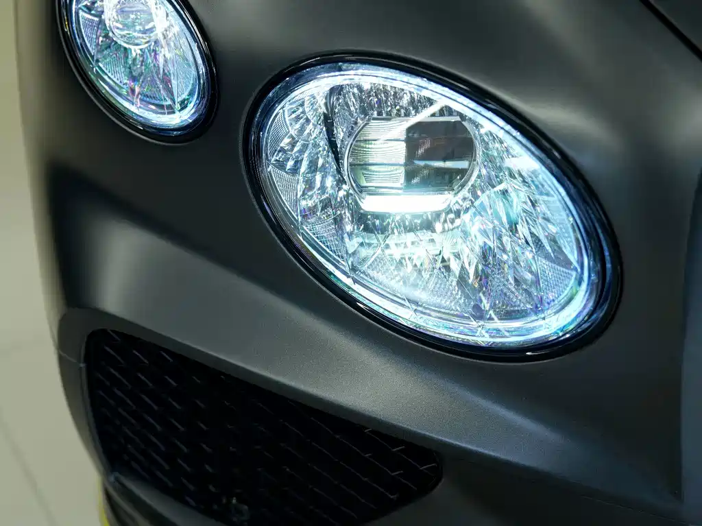 Bentley Bentayga — миниатюра 4
