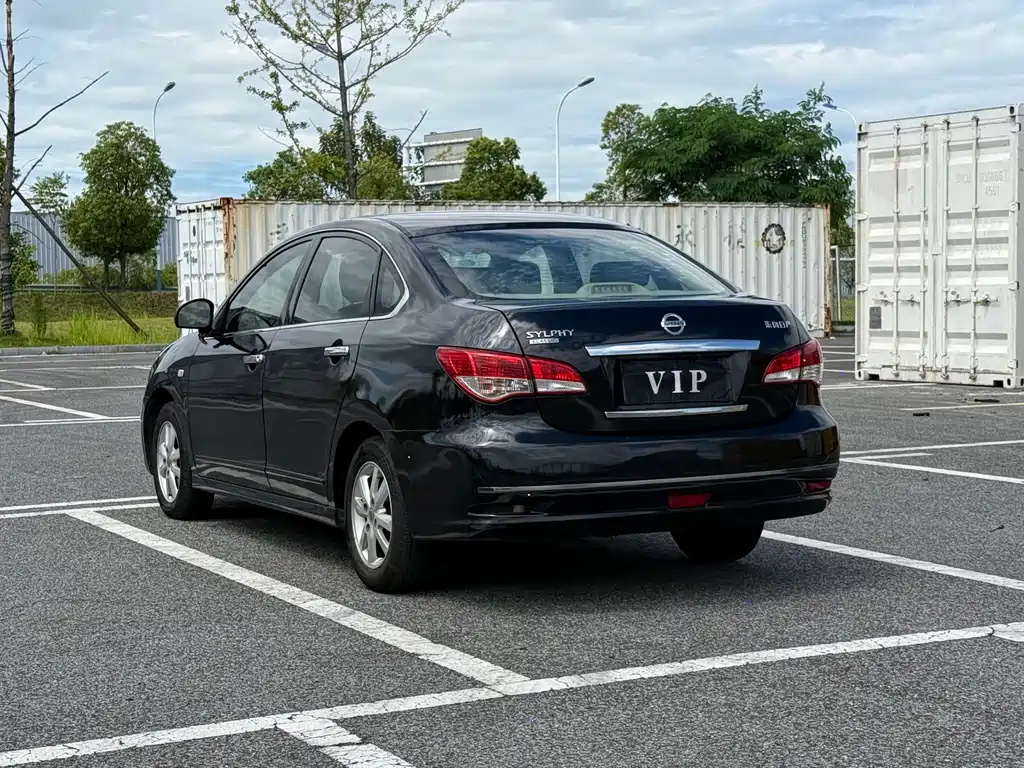 Nissan Sylphy — миниатюра 6