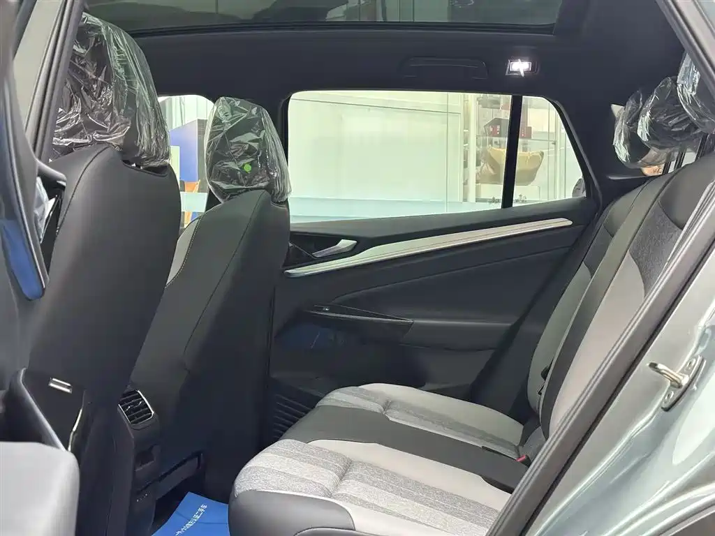 VOLKSWAGEN ID.4 CROZZ