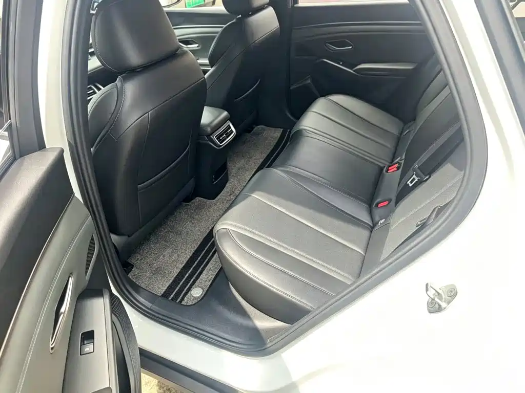 BYD Qin L — миниатюра 6