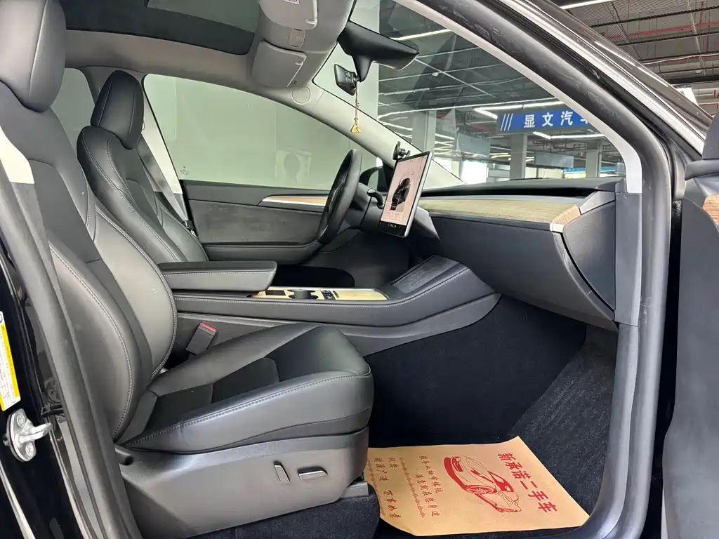 Tesla Model Y — фотографии объявления, Фото 6