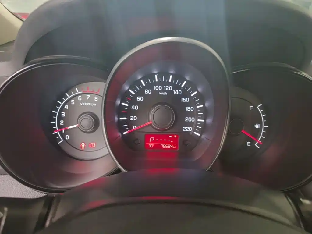 Kia K2 — миниатюра 12
