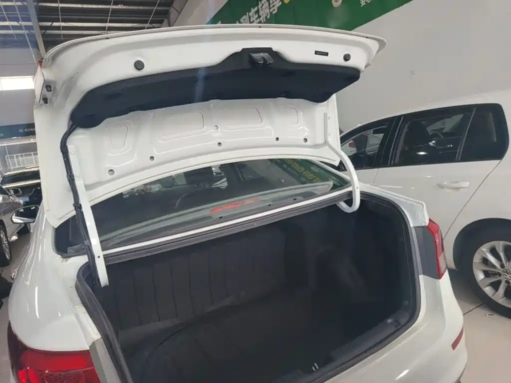 Kia K2 — миниатюра 19