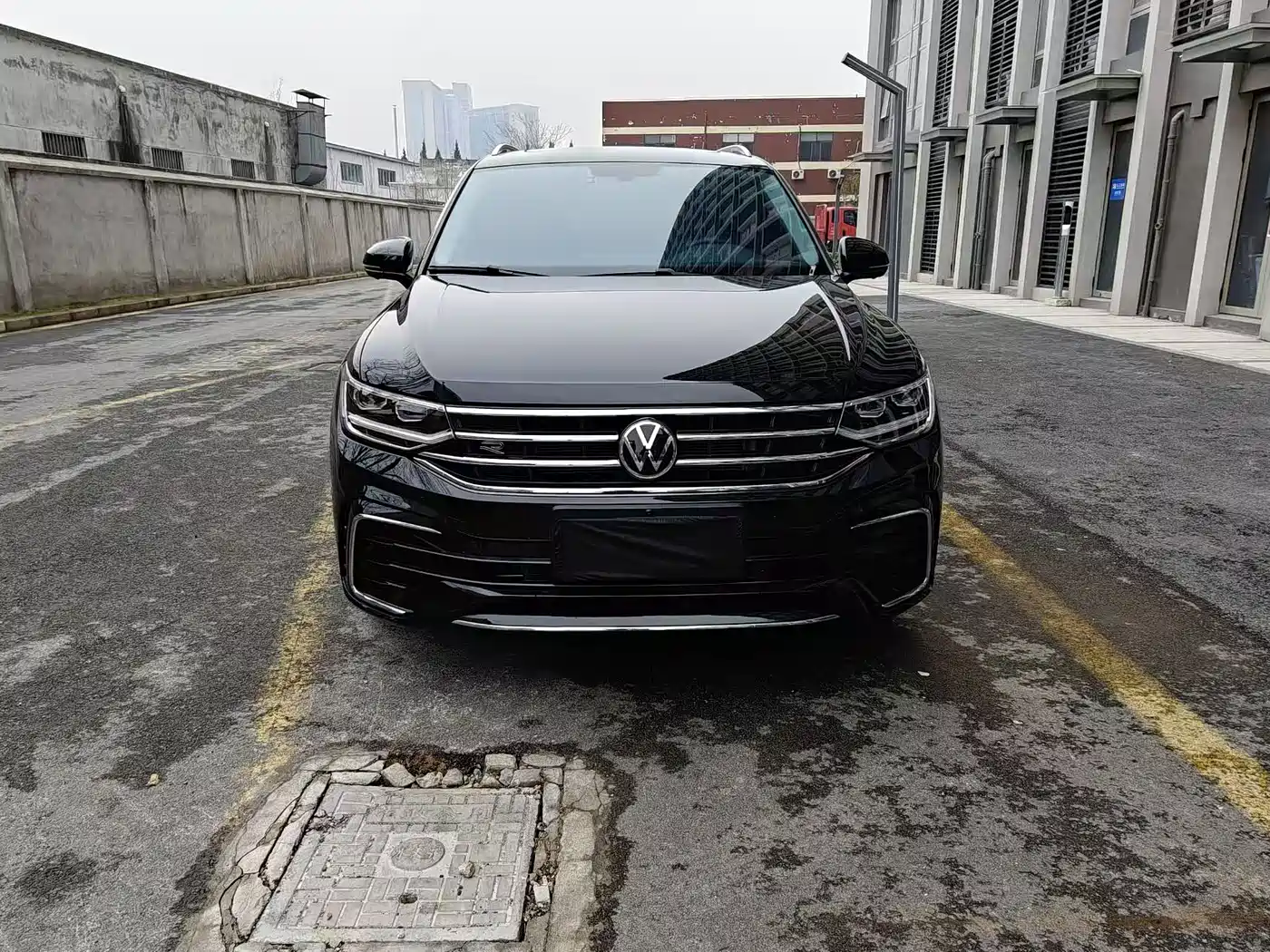 Volkswagen Tiguan L id 4669382 из Китая 7