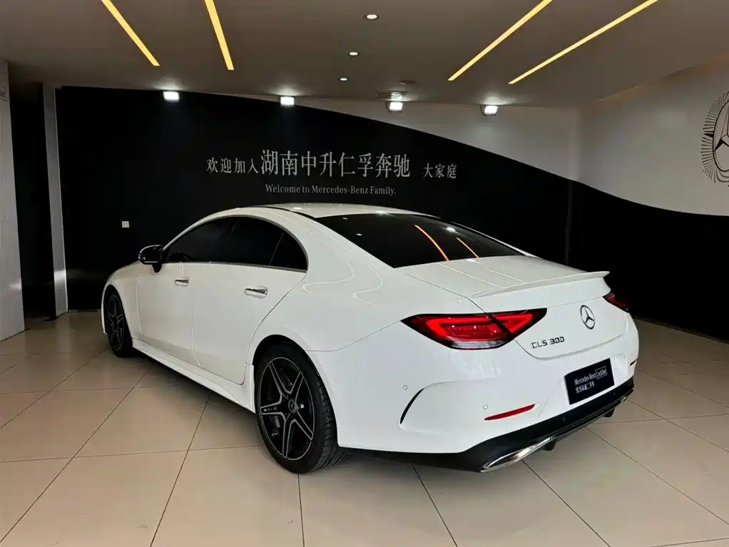 Mercedes-Benz CLS