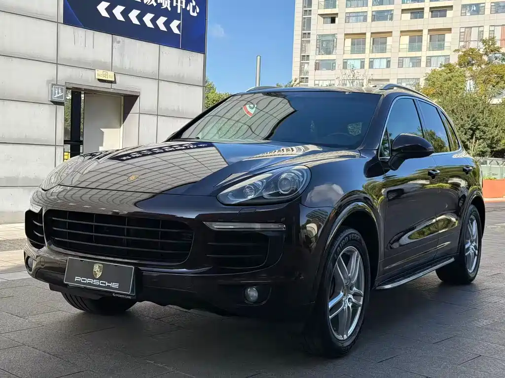 Porsche Cayenne — миниатюра 22