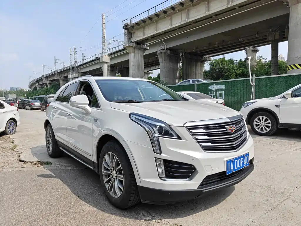Cadillac XT5 — миниатюра 3