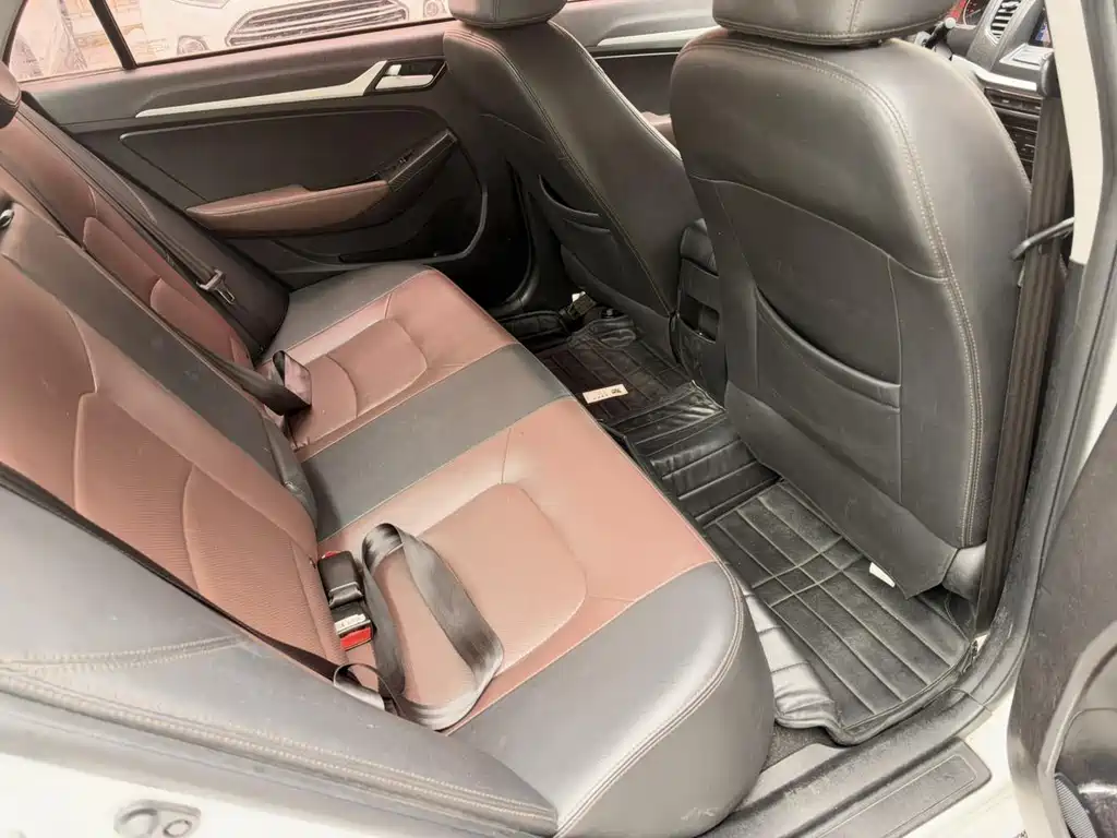 Geely Vision — миниатюра 7