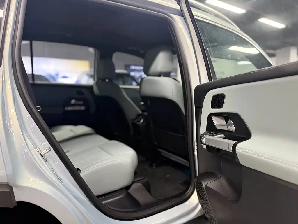 Mercedes-Benz EQB — миниатюра 17