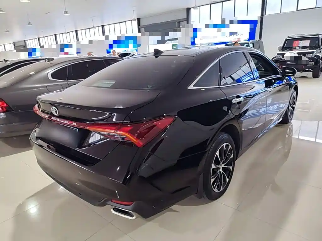 Toyota Avalon — миниатюра 7