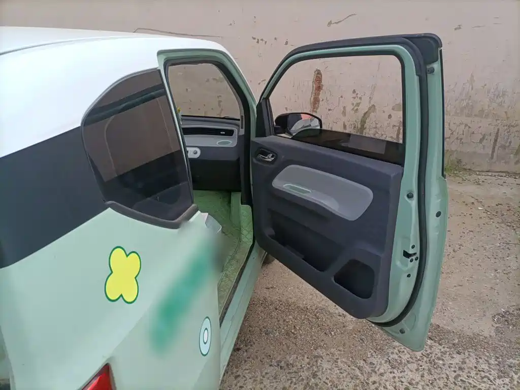Wuling MINIEV — миниатюра 18