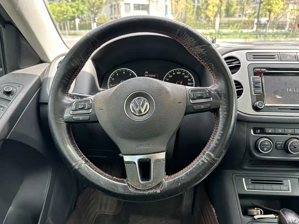 Volkswagen Tiguan — миниатюра 13