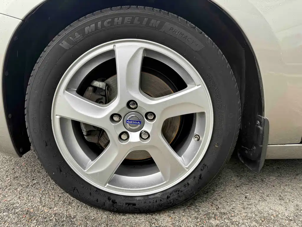 Volvo S60 (Import) — миниатюра 17