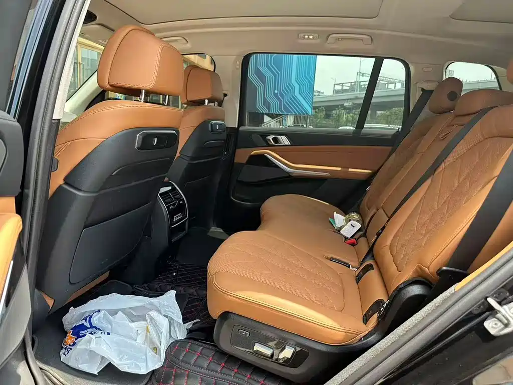 BMW X7 2023 xDrive40i Lead Luxury