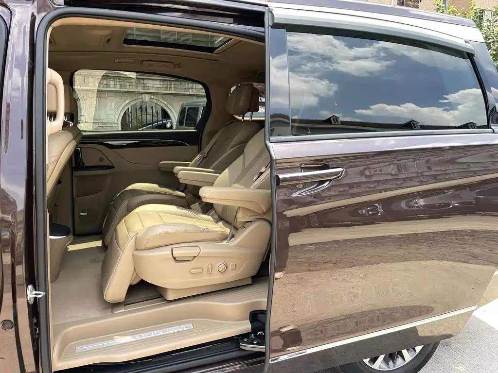 Buick GL8 — миниатюра 18