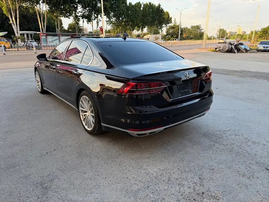 Volkswagen Phideon — миниатюра 7