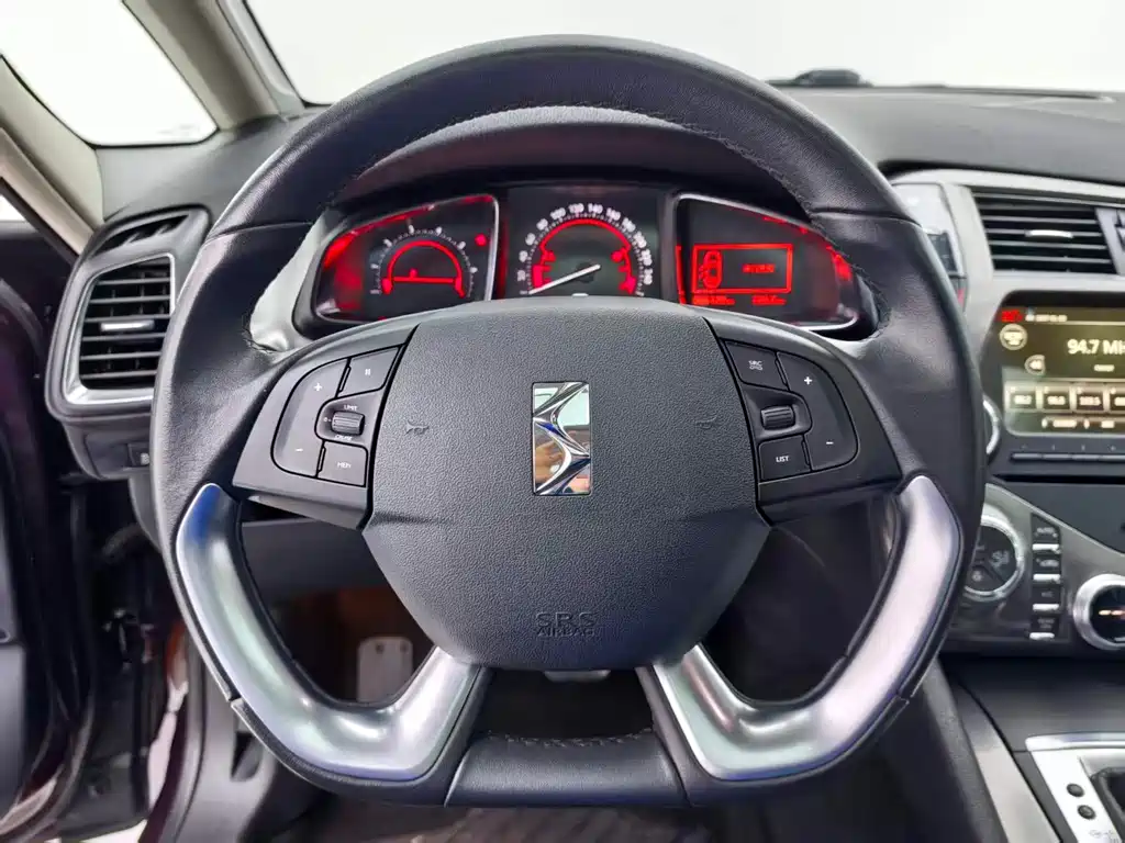 DS DS 5 — миниатюра 12